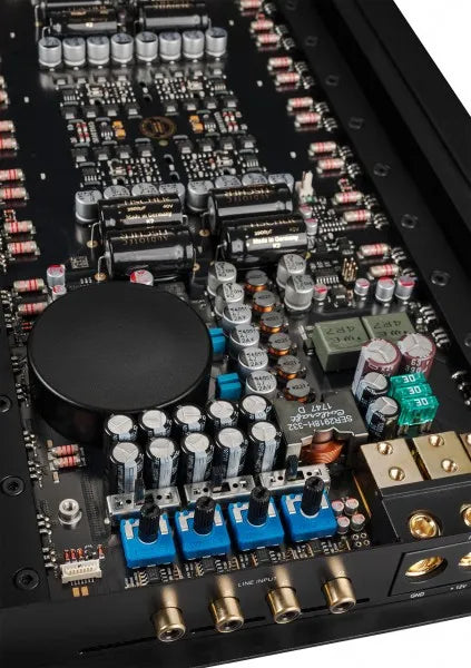 Amplificador Helix C-Four Classe AB